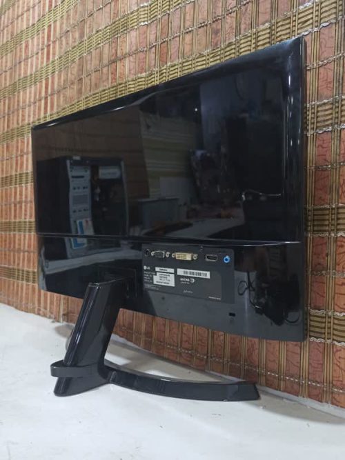 مانیتور 22 اینچ ال جی مدل  LG 22MP58VQ پنل IPS (استوک-گرید B+) - Image 2